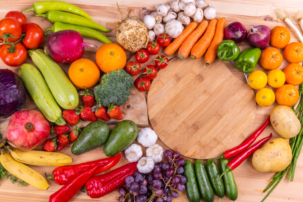 Nutricionista experto proporcionando consulta personalizada